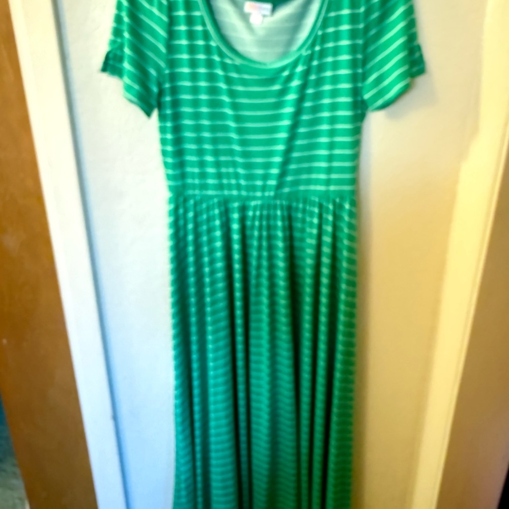Size S LuLaRoe Riley midi dress
